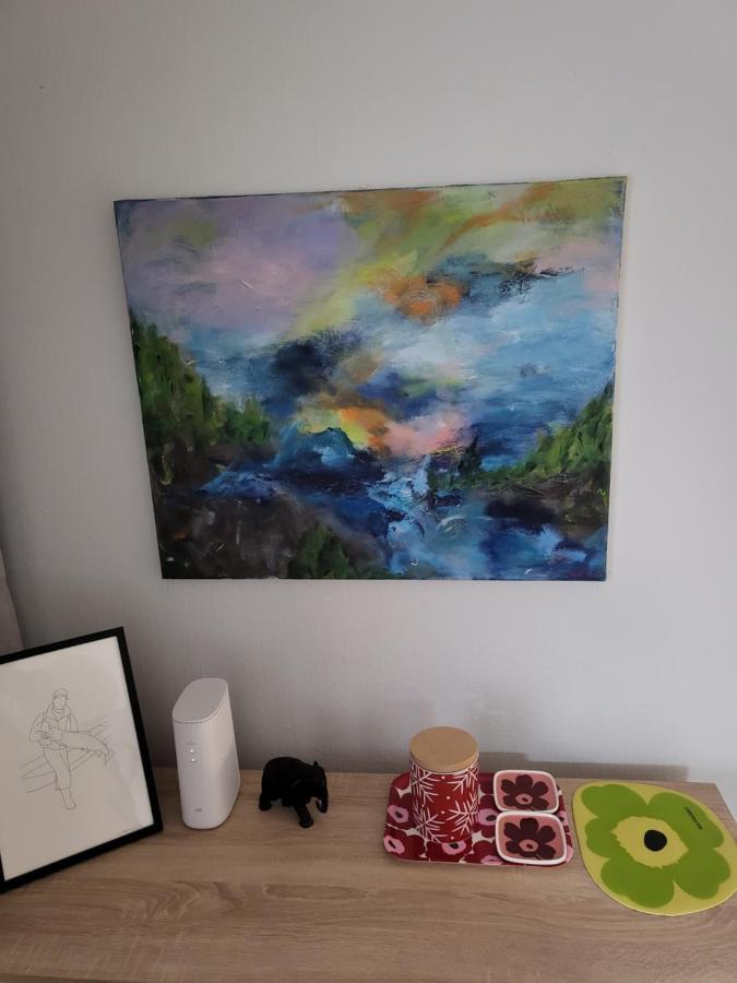 רובניימי Cozy Studio In The City Center מראה חיצוני תמונה