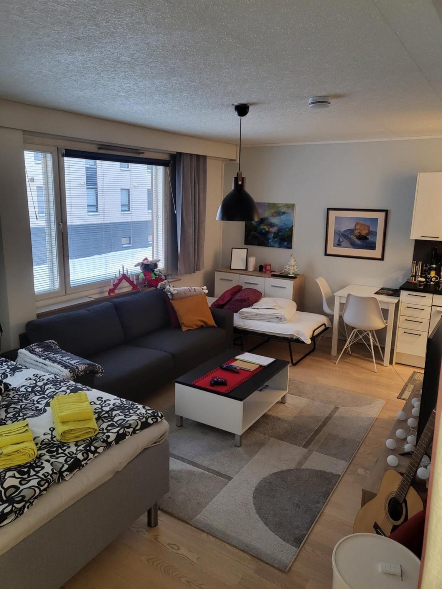 רובניימי Cozy Studio In The City Center מראה חיצוני תמונה